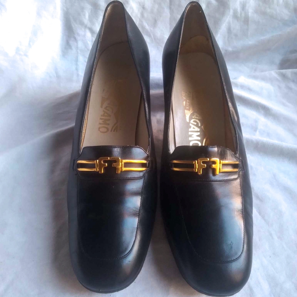 Salvatore Ferragamo Black Leather Block Heels FF Logo Women Sz 7 Luxury Designer